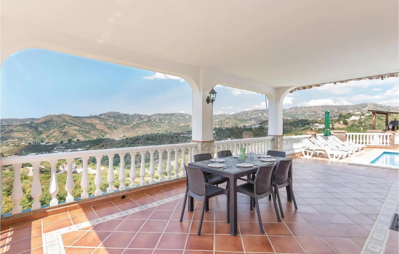 Semesterbostad Beautiful Home In Frigiliana With Kitchenette