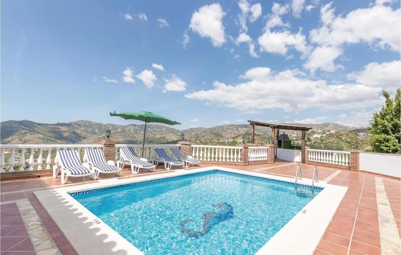 Beautiful Home In Frigiliana With Kitchenette