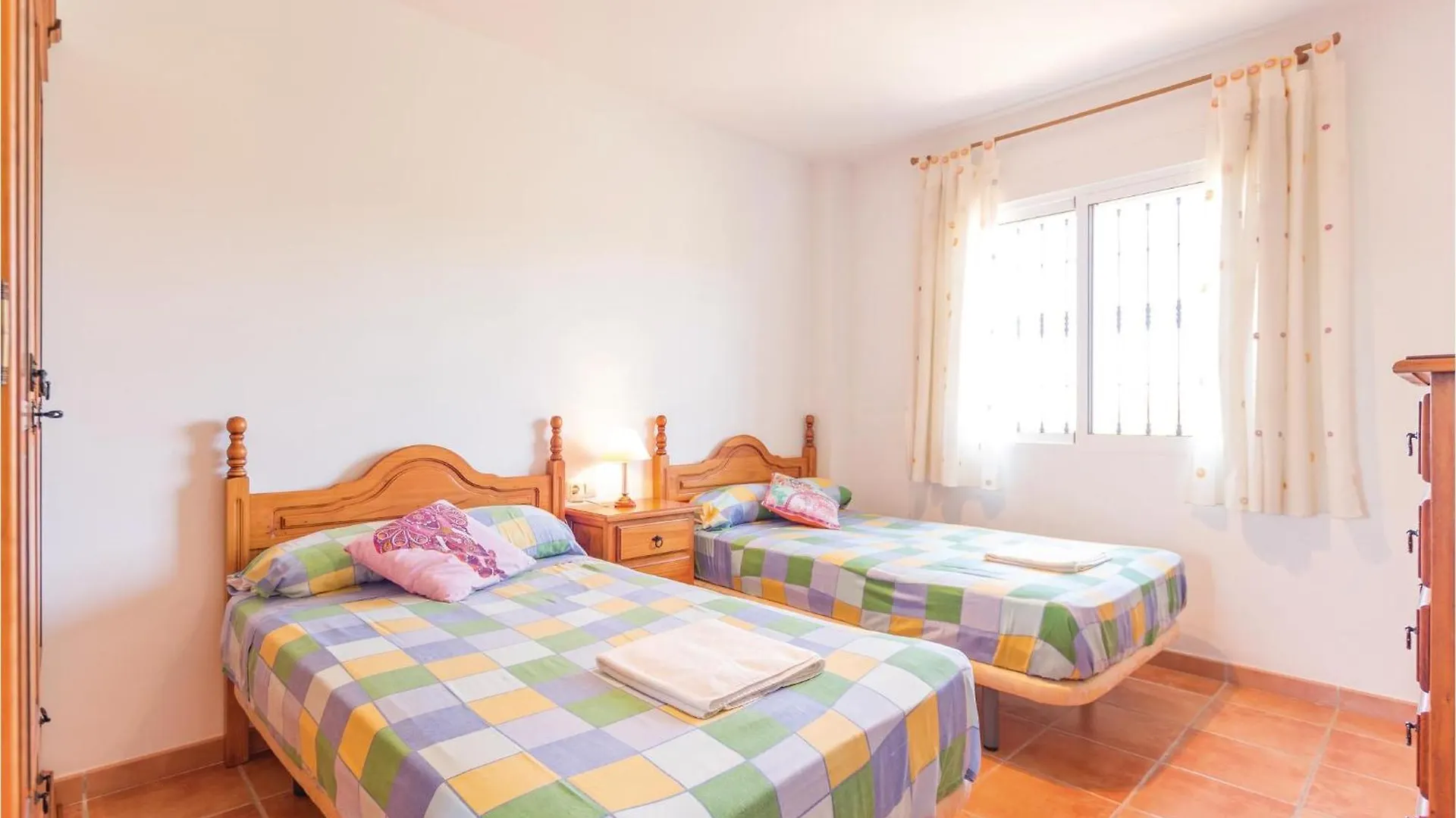 Semesterbostad Beautiful Home In Frigiliana With Kitchenette Spanien